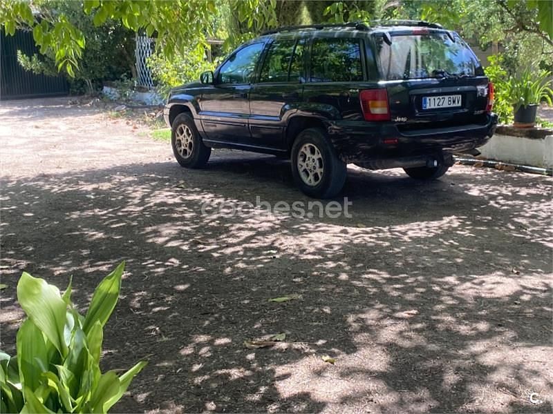 Usado Jeep Grand Cherokee Laredo 140 CV (102 kW) 2001 Negro SUV