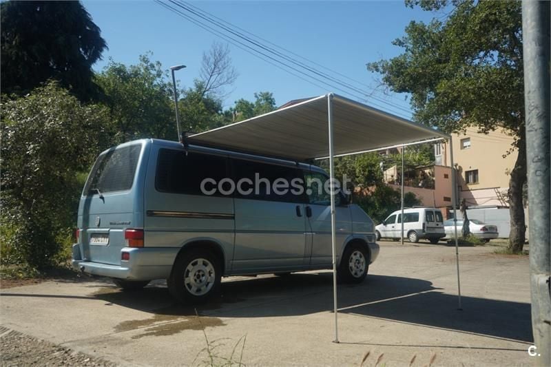 Azul Usado 2003 VW Multivan Monovolumen | 9500 € (Precio justo) - Imagen 1/4