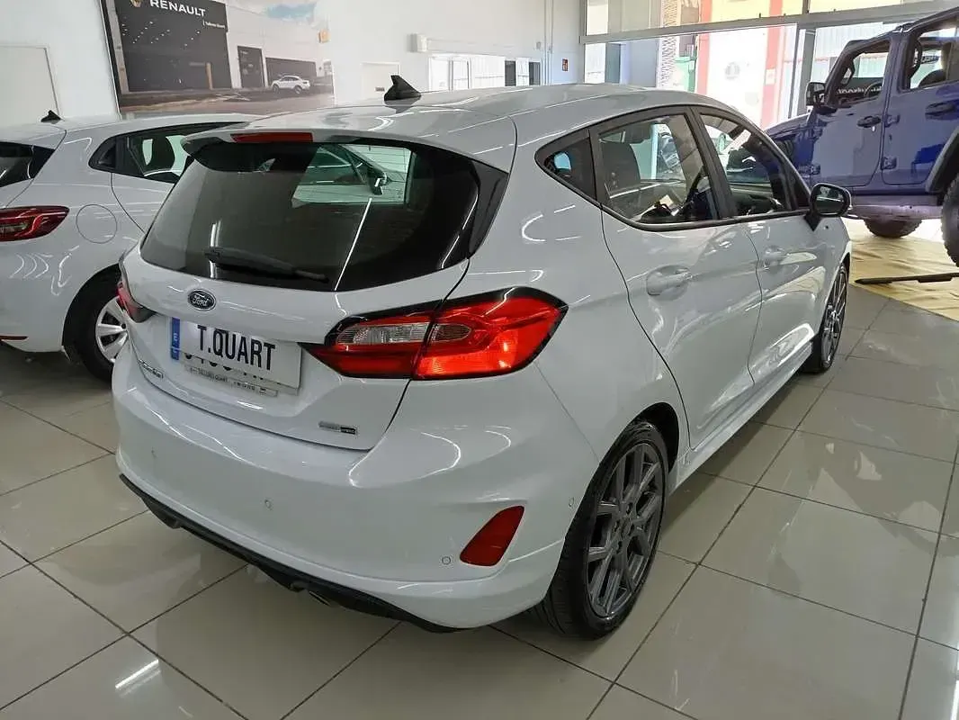 Usado Ford Fiesta ST-Line 125 CV (91 kW) 2023 Blanco Utilitario