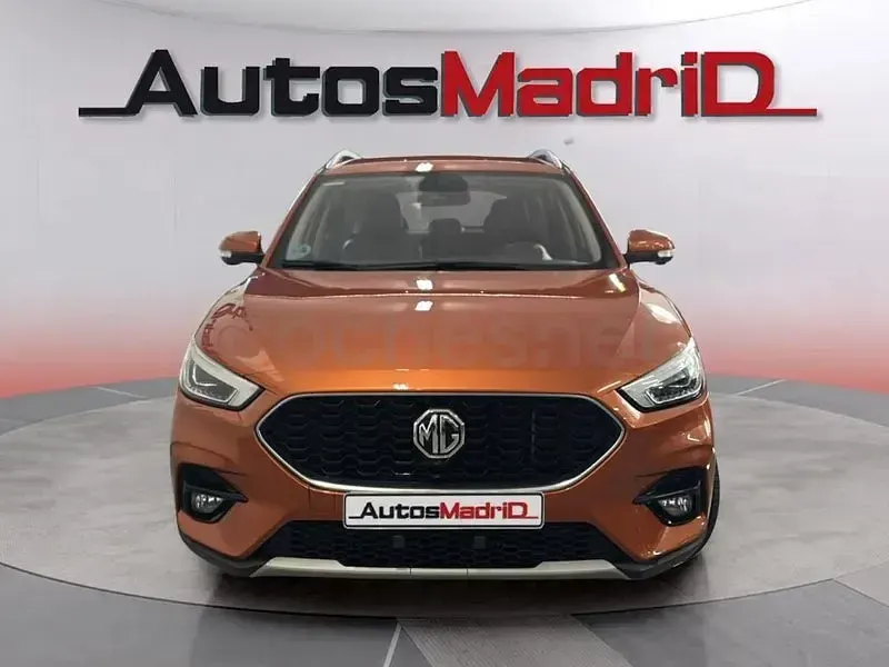 Usado MG ZS Luxury 106 CV (77 kW) 2022 Naranja SUV