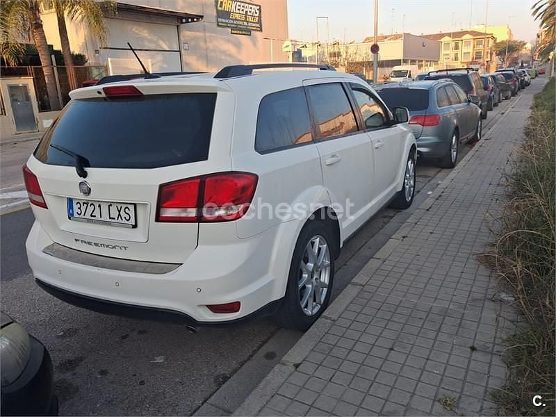 Usado Fiat Freemont Urban 170 CV (125 kW) 2012 Blanco SUV