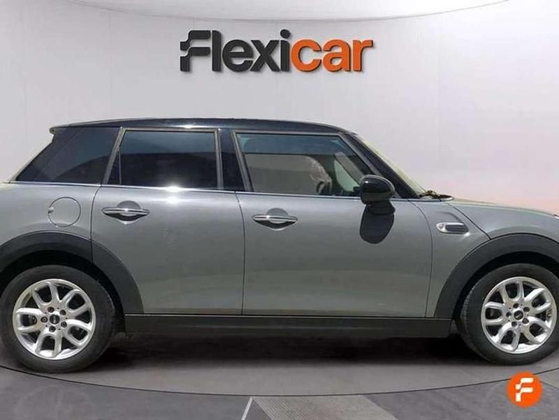 Usado Mini Cooper 137 CV (100 kW) 2018 Gris Utilitario