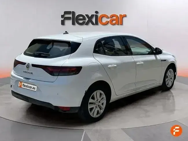 Usado Renault Mégane II Business 115 CV (84 kW) 2022 Blanco Berlina