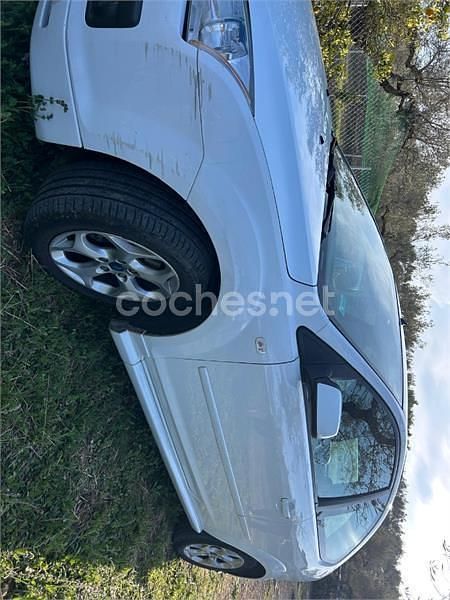 Usado Ford Focus Trend 100 CV (73 kW) 2007 Blanco Berlina