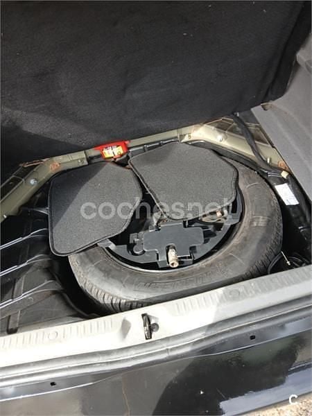 Usado Renault Scénic II Dynamique 120 CV (88 kW) 2005 Negro Monovolumen