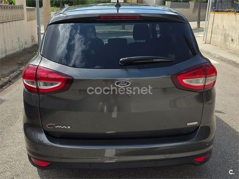 Usado Ford C-MAX Titanium 125 CV (91 kW) 2017 Gris / plata Monovolumen