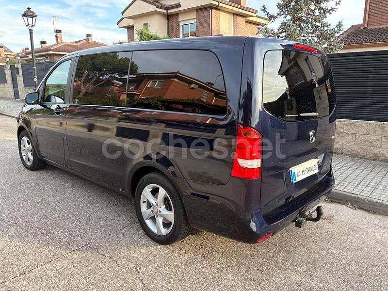 Usado Mercedes V200 136 CV (100 kW) 2017 Azul Monovolumen