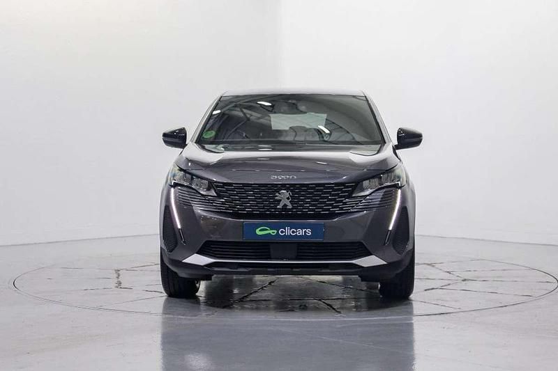 Usado Peugeot 3008 Allure 131 CV (96 kW) 2023 Gris SUV