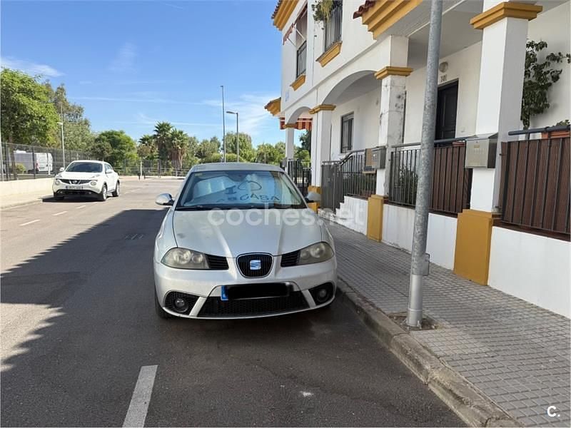 Gris / plata Usado 2009 Seat Ibiza Berlina | 3650 € (Precio justo) - Imagen 1/4
