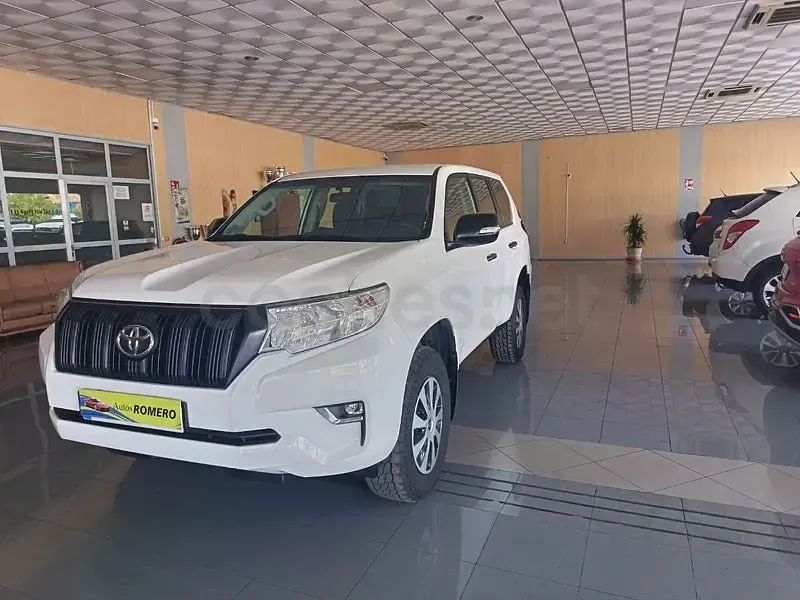 Usado Toyota Land Cruiser 204 CV (150 kW) 2023 Blanco SUV