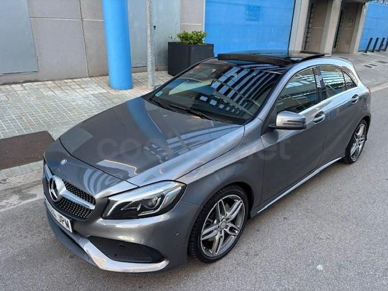 Usado Mercedes A220 AMG line 177 CV (130 kW) 2016 Gris / plata Berlina