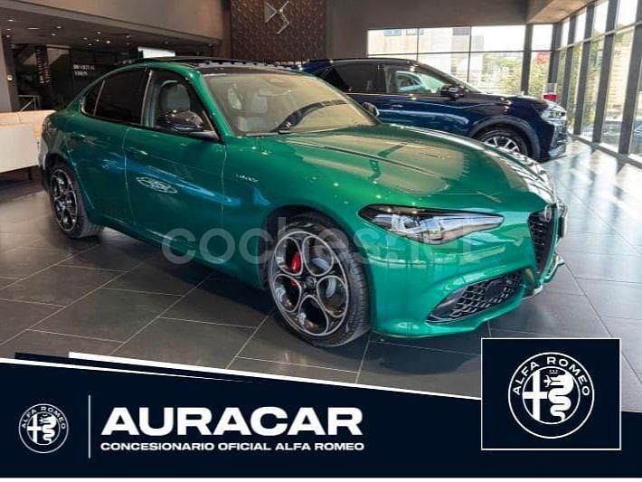 Blanco Nuevo 2025 Alfa Romeo Giulia Veloce Berlina | 52.765 € (Caro) - Imagen 1/4
