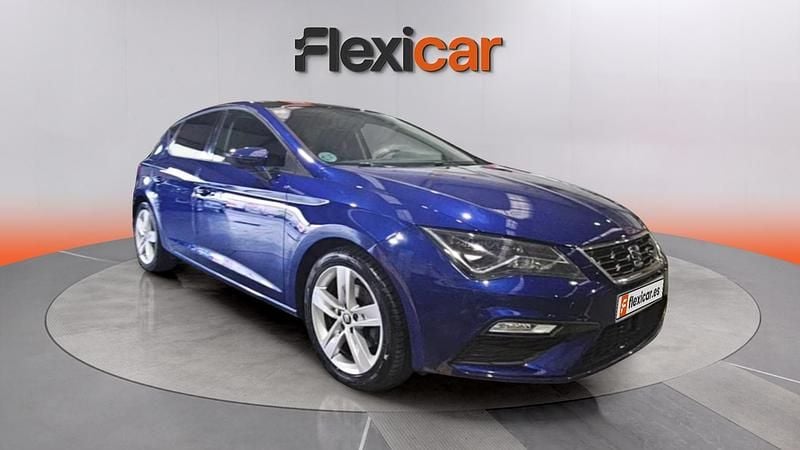 Usado Seat Leon FR 150 CV (110 kW) 2018 Violeta Berlina