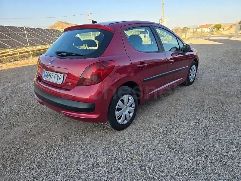 Usado Peugeot 207 Sport 90 CV (66 kW) 2007 Granate Berlina