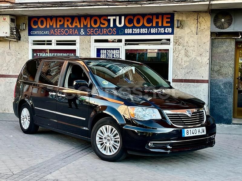 Negro Usado 2012 Lancia Voyager Gold Monovolumen | 9500 € (Precio justo) - Imagen 1/4