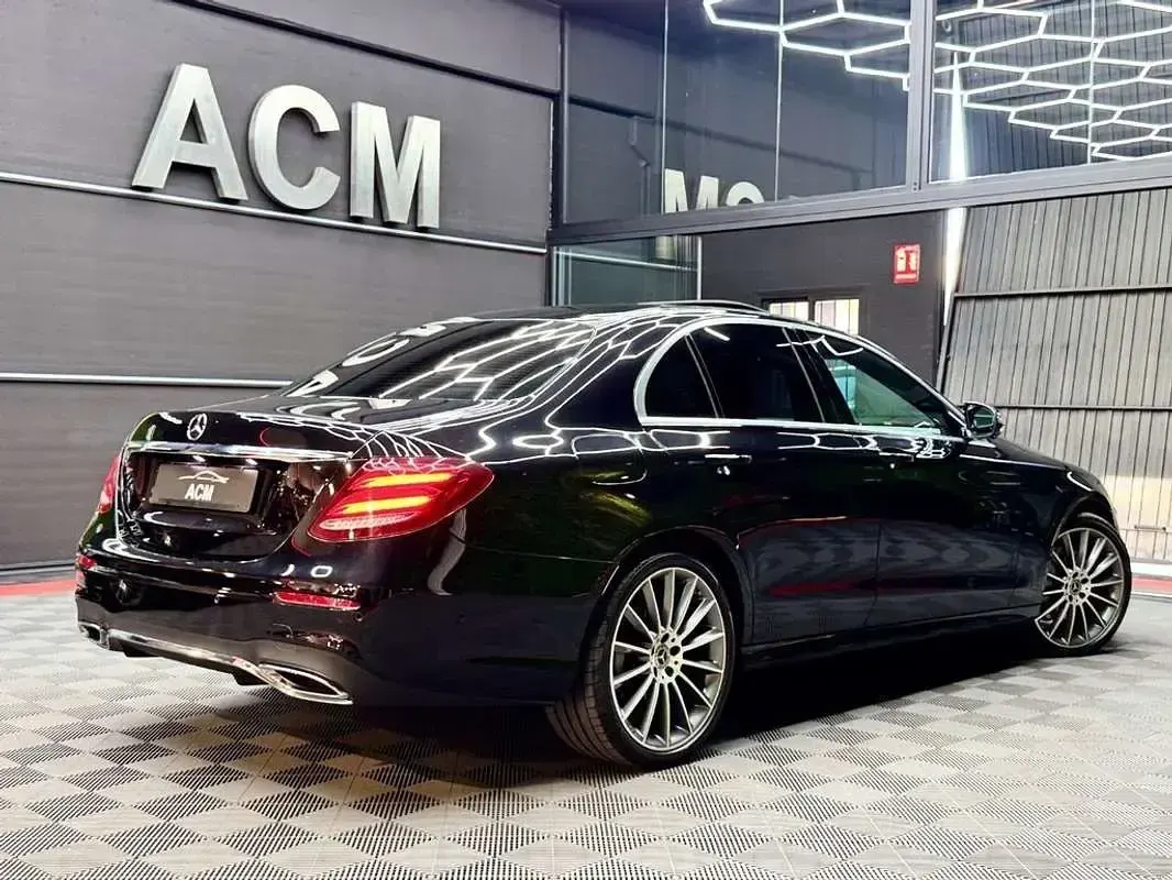 Usado Mercedes E350 257 CV (189 kW) 2017 Negro Berlina