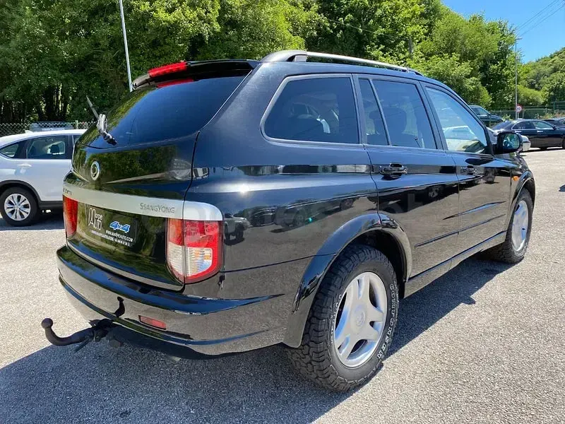 Usado SsangYong Kyron 141 CV (103 kW) 2007 Negro SUV