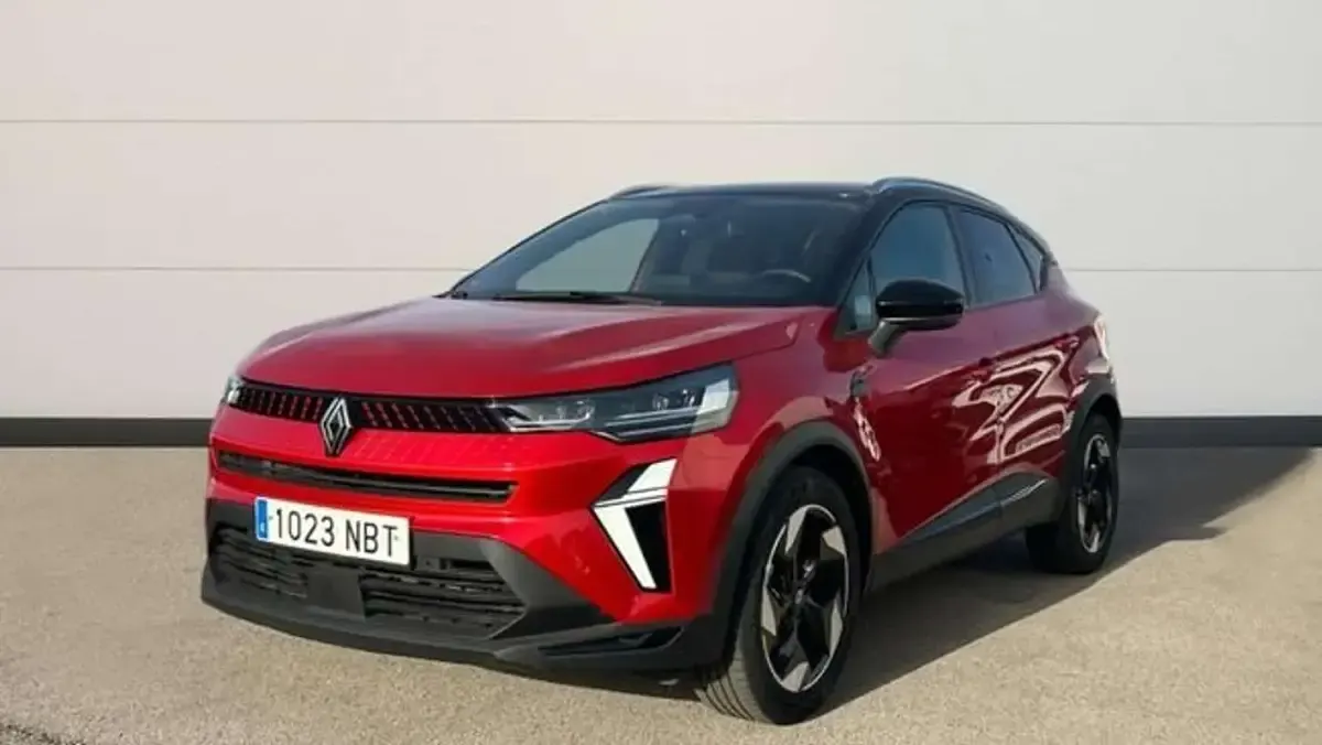 Usado Renault Captur Techno 101 CV (74 kW) 2025 Rojo SUV