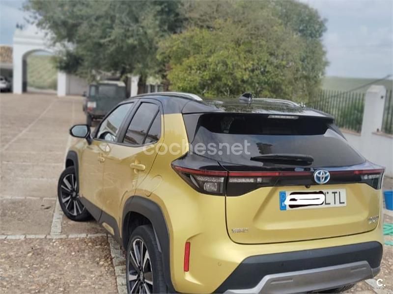 Usado Toyota Yaris Cross Edition 116 CV (85 kW) 2021 Amarillo SUV