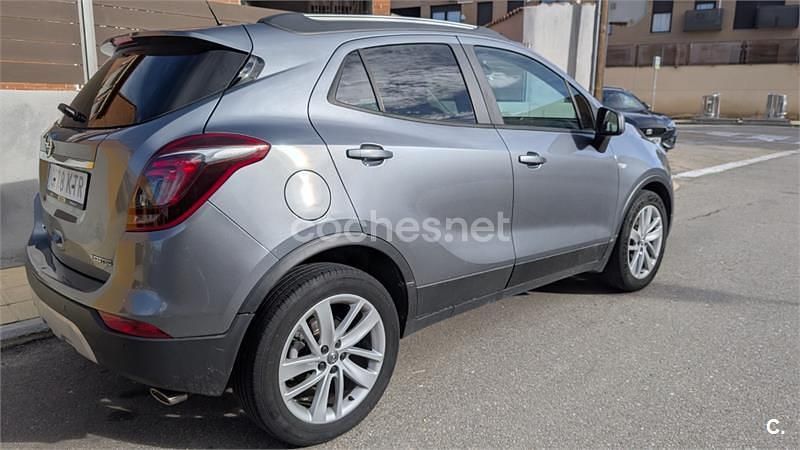 Usado Opel Mokka X 140 CV (102 kW) 2019 Gris / plata SUV