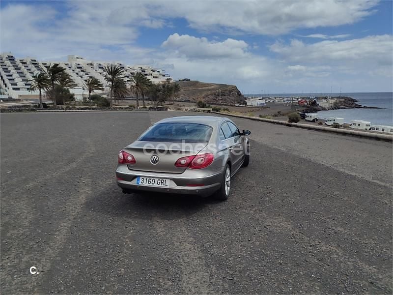 Usado VW Passat 160 CV (117 kW) 2009 Beige Berlina