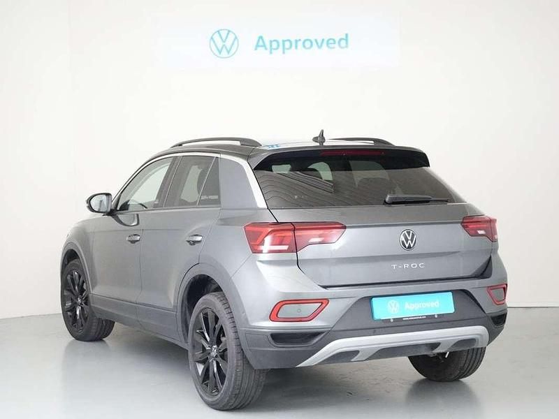 Usado VW T-Roc Life 116 CV (85 kW) 2024 Gris SUV