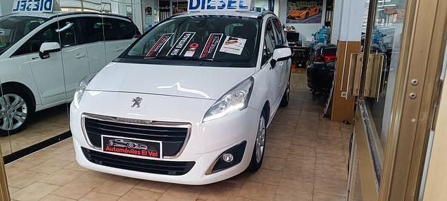 Usado Peugeot 5008 Active 119 CV (87 kW) 2014 Blanco Monovolumen