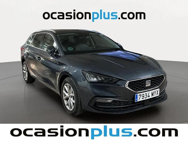 Usado Seat Leon Style 116 CV (85 kW) 2025 Gris Monovolumen