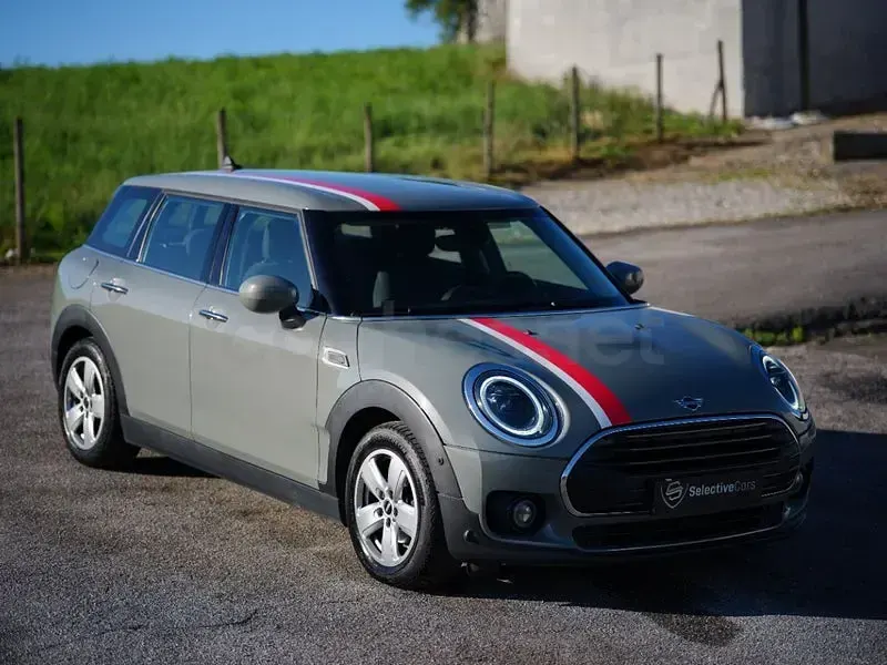 Usado Mini One D Clubman 116 CV (85 kW) 2022 Gris / plata Familiar