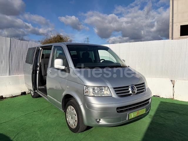 Usado VW Caravelle Comfortline 130 CV (95 kW) 2008 Gris / plata Monovolumen