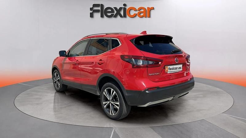 Usado Nissan Qashqai N-Connecta 116 CV (85 kW) 2018 Rojo SUV