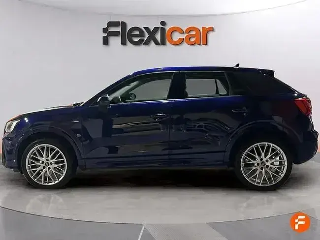 Usado Audi Q2 116 CV (85 kW) 2022 Azul SUV