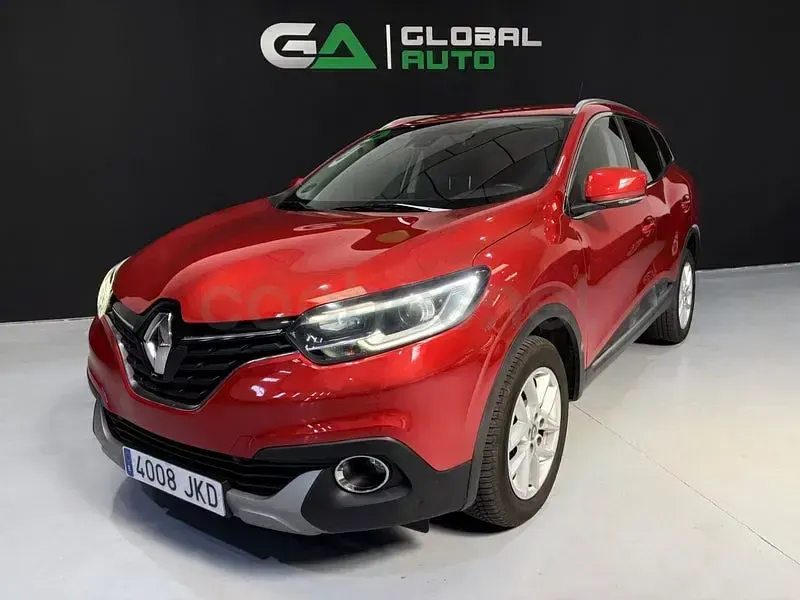 Usado Renault Kadjar Zen 130 CV (95 kW) 2015 Granate SUV