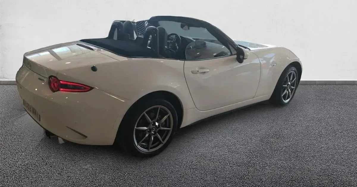 Usado Mazda MX5 Exclusive-Line 132 CV (97 kW) 2024 Descapotable