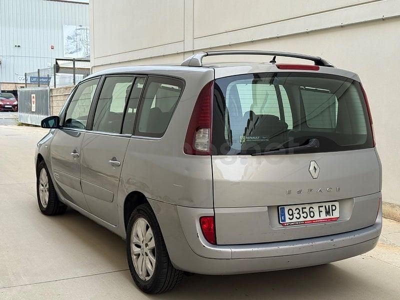 Usado Renault Grand Espace Dynamique 150 CV (110 kW) 2007 Beige Monovolumen