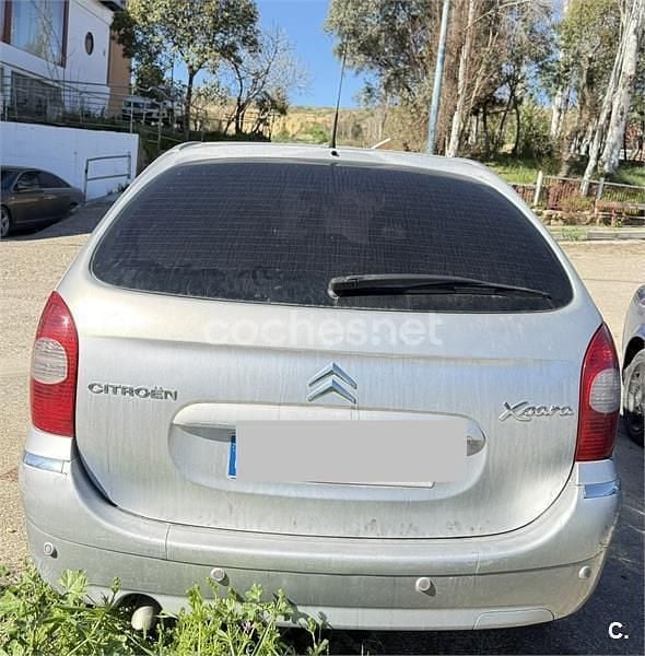 Usado Citroën Xsara Picasso Exclusive 110 CV (80 kW) 2007 Gris / plata Monovolumen