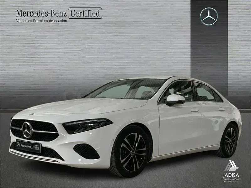 Usado Mercedes A200 163 CV (119 kW) 2024 Blanco Berlina