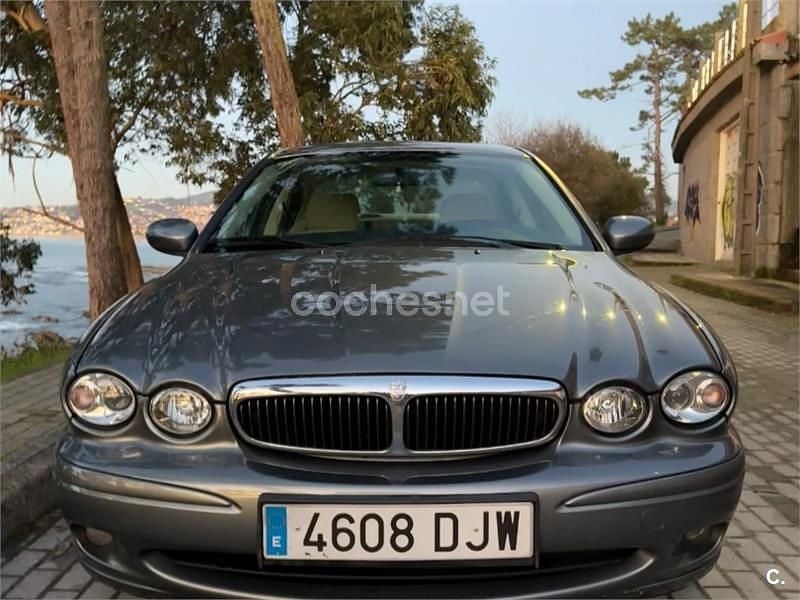 Gris / plata Usado 2005 Jaguar X-type Classic Berlina | 4000 € (Precio justo) - Imagen 1/4