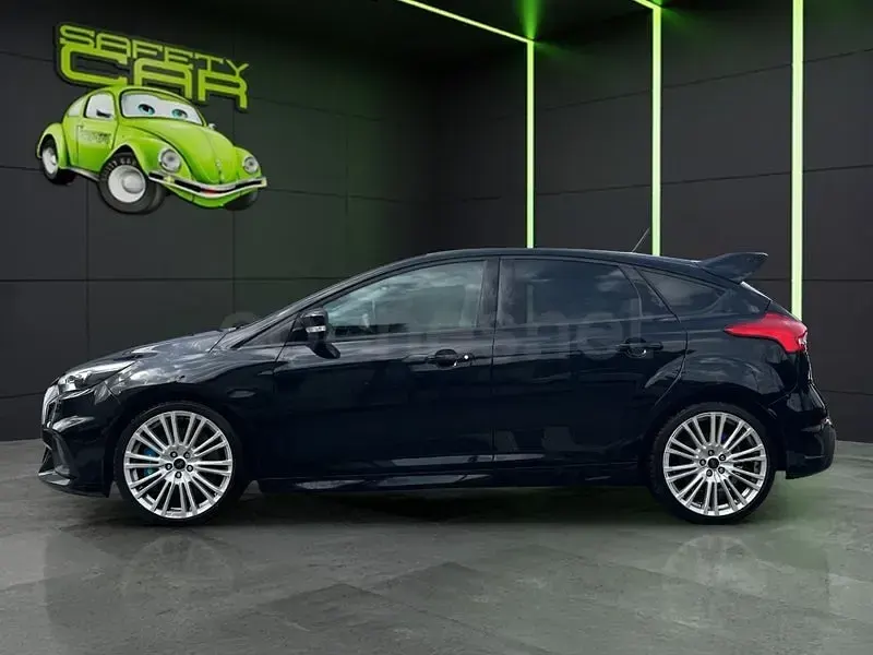 Usado Ford Focus RS 350 CV (257 kW) 2017 Negro Berlina