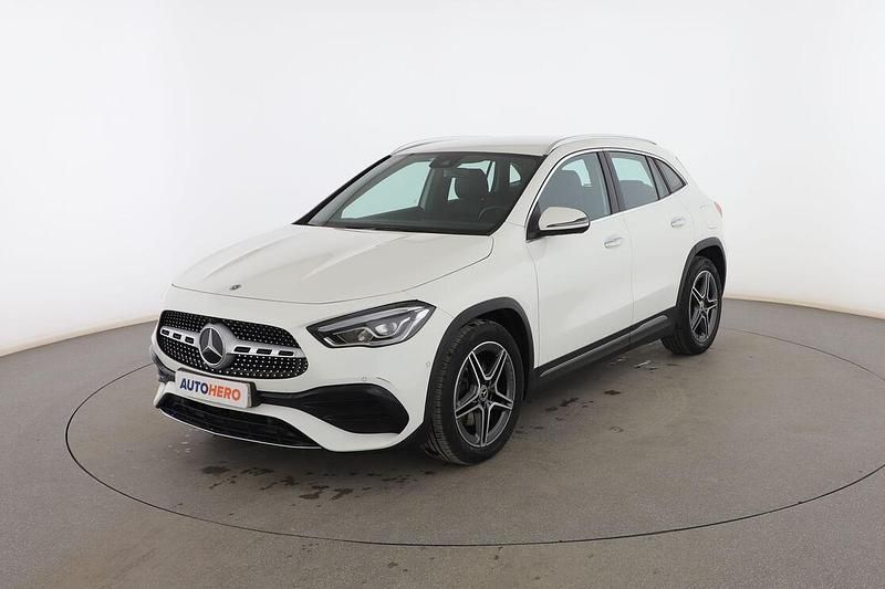 Blanco Usado 2021 Mercedes GLA200 AMG line SUV | 32.199 € (Precio justo) - Imagen 1/3