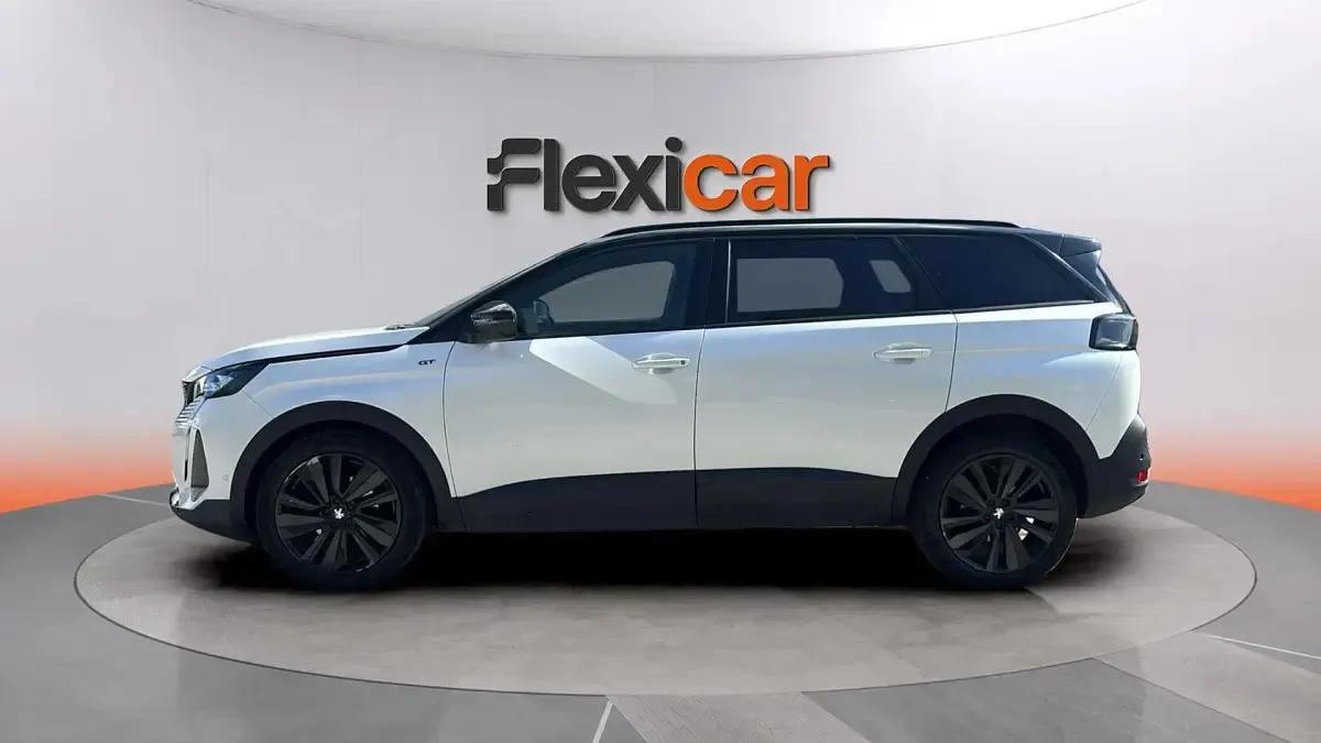 Käytetty Peugeot 5008 GT 131 HP (96 kW) 2021 Valkoinen Katumaasturi