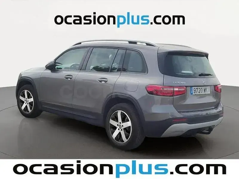 Usado Mercedes GLB180 136 CV (100 kW) 2021 Gris / plata SUV