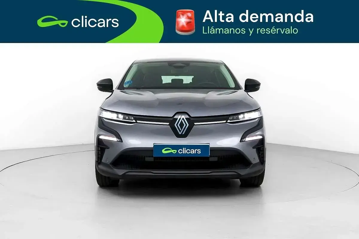 Usado Renault Megane E-Tech Evolution 96 kW (131 CV) 2025 Gris Utilitario