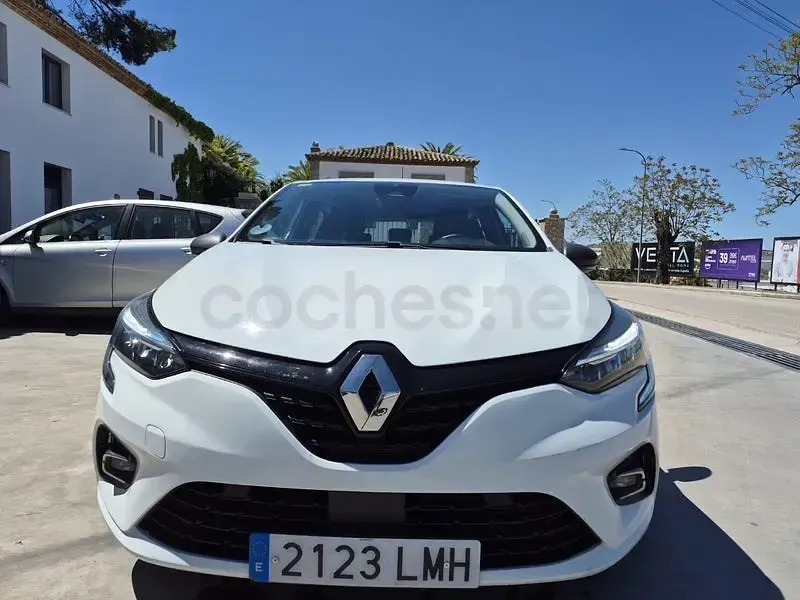 Usado Renault Clio V Business 100 CV (73 kW) 2021 Blanco Berlina