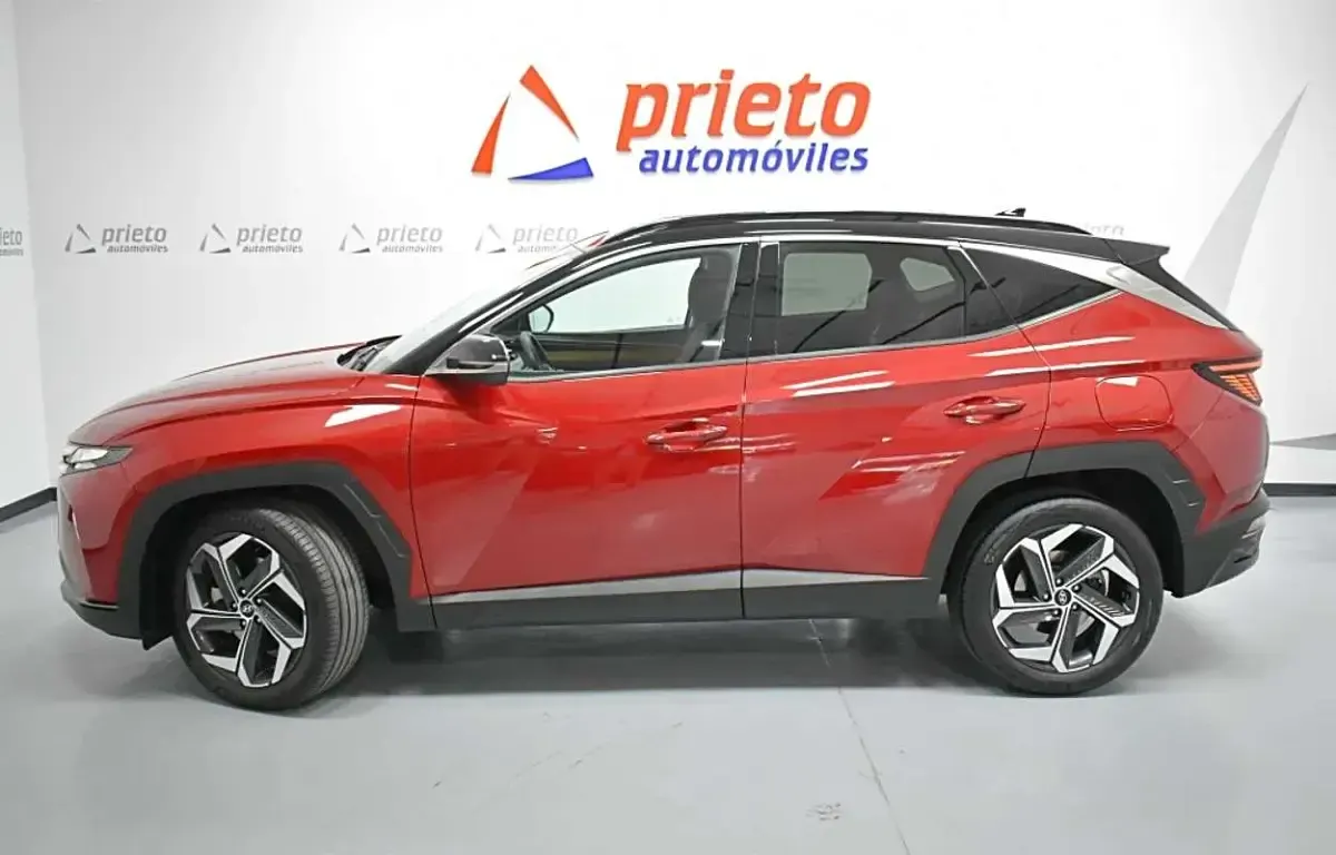 Usado Hyundai Tucson 230 CV (169 kW) 2022 Burdeos SUV