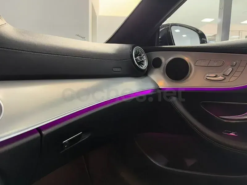 Usado Mercedes E220 194 CV (142 kW) 2019 Azul Descapotable
