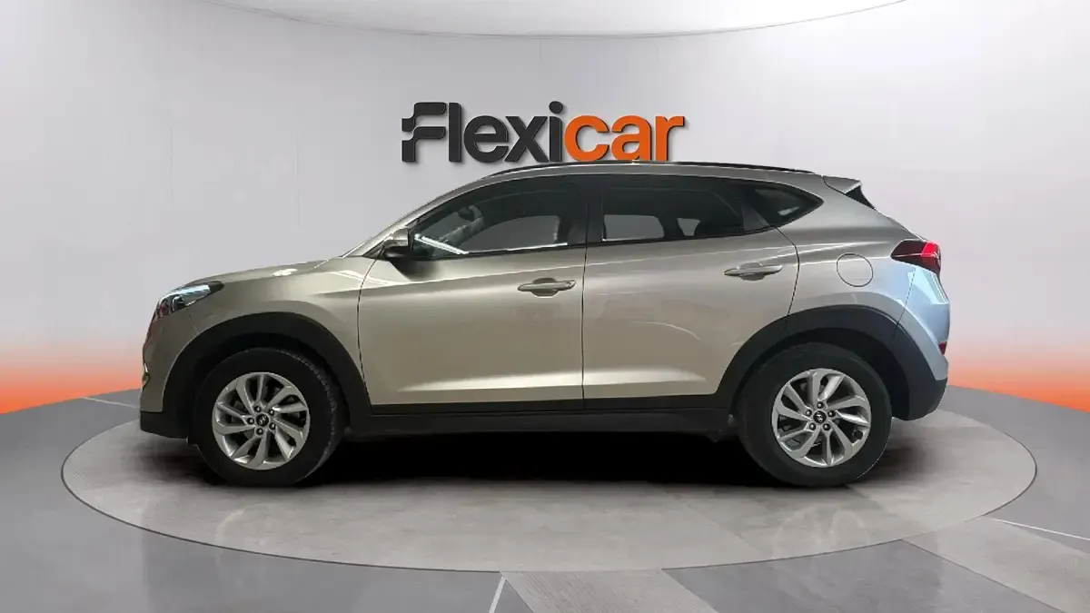 Usado Hyundai Tucson 116 CV (85 kW) 2018 Gris SUV