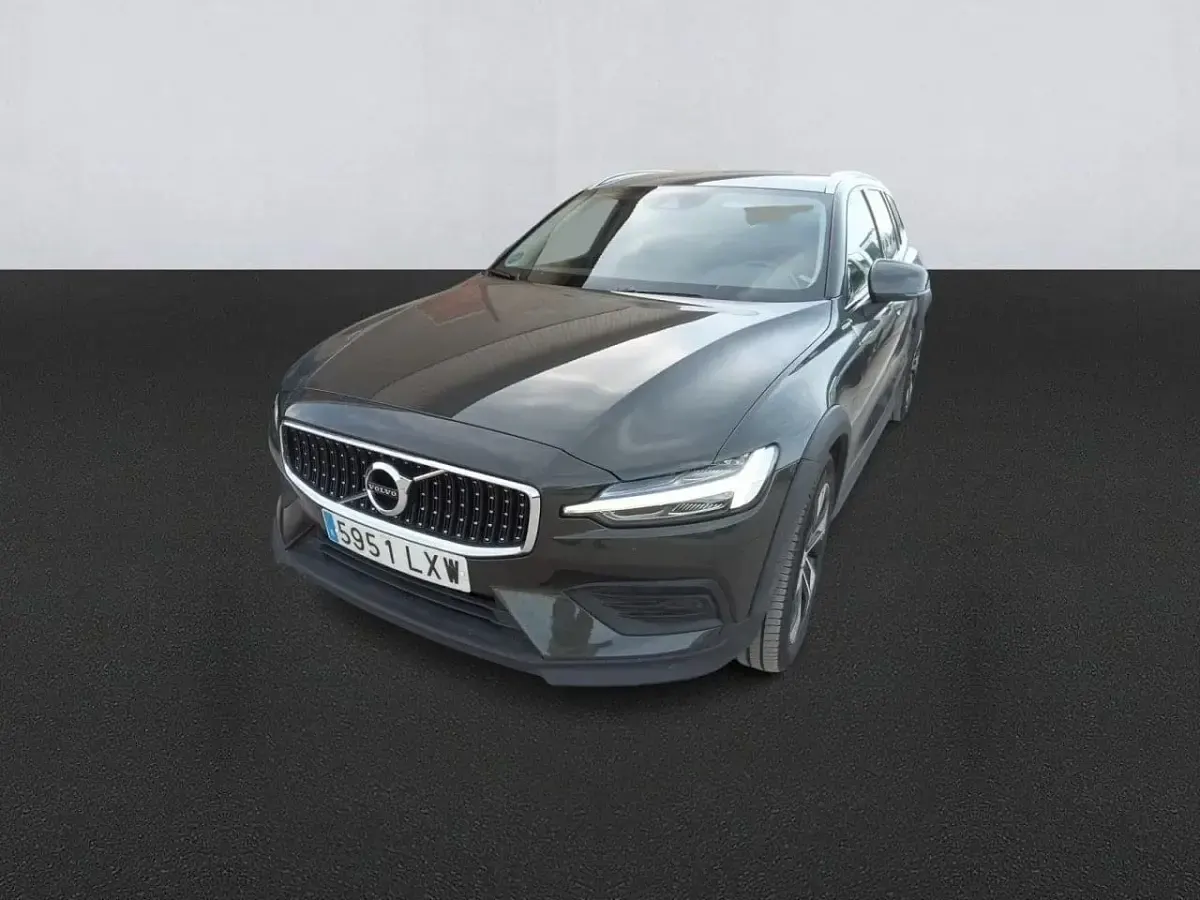 Usado Volvo V60 CC Pro 250 CV (183 kW) 2022 Familiar