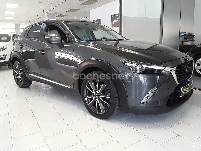 Usado Mazda CX-3 Luxury 105 CV (77 kW) 2015 Gris / plata SUV