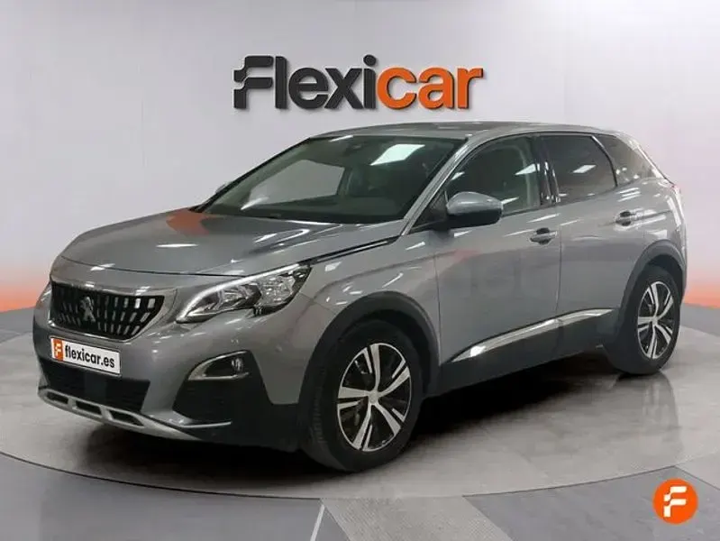Usado Peugeot 3008 Allure 130 CV (95 kW) 2018 Gris / plata SUV
